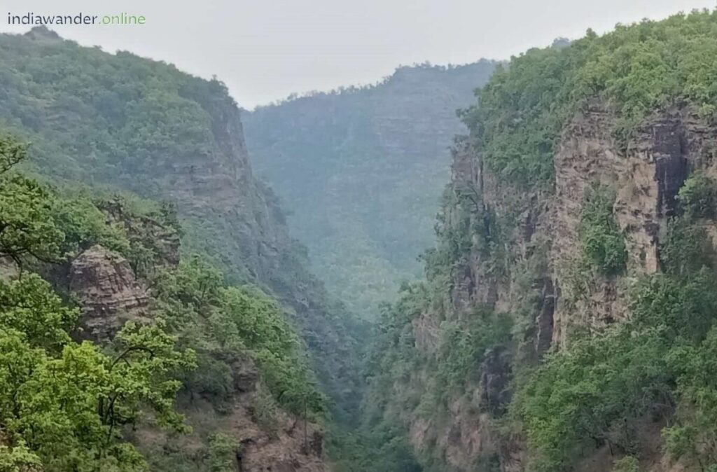 Best Places to Visit in Pachmarhi 