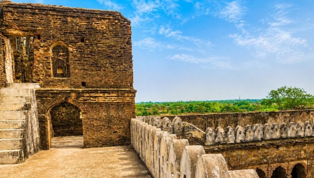 Best Places to visit in Banda 